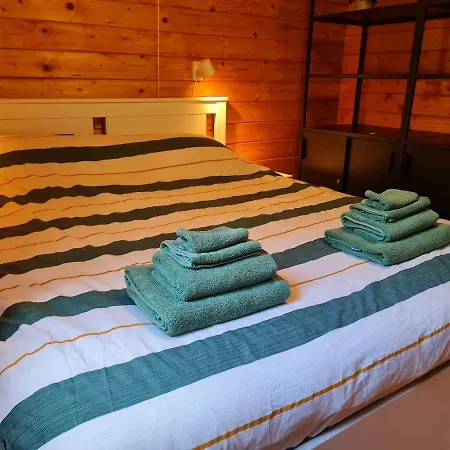 Holiday home Boshuisje Met Veranda & Prive Sauna In Het