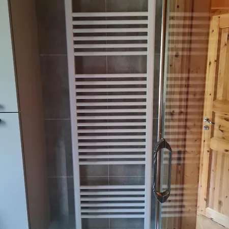 Holiday home Boshuisje Met Veranda & Prive Sauna In Het