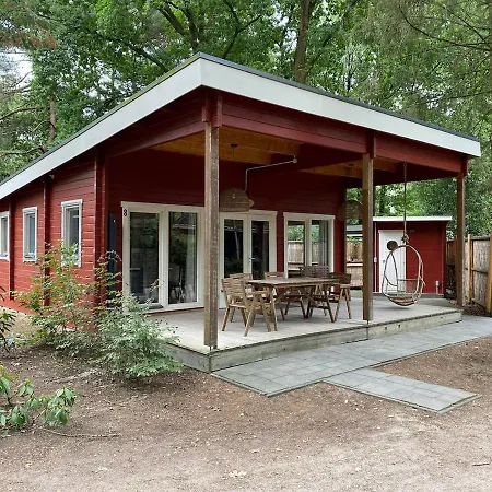 Holiday home Boshuisje Met Veranda & Prive Sauna In Het Diessen