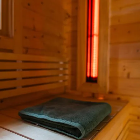 Boshuisje Met Veranda & Prive Sauna In Het Holiday home *