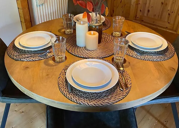 Holiday home Boshuisje Met Veranda & Prive Sauna In Het