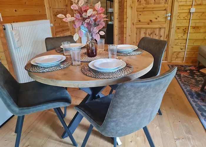 Boshuisje Met Veranda & Prive Sauna In Het