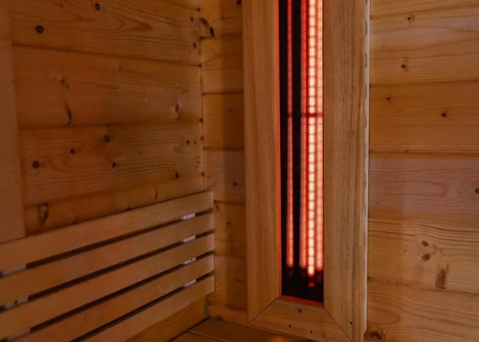 Holiday home Boshuisje Met Veranda & Prive Sauna In Het *