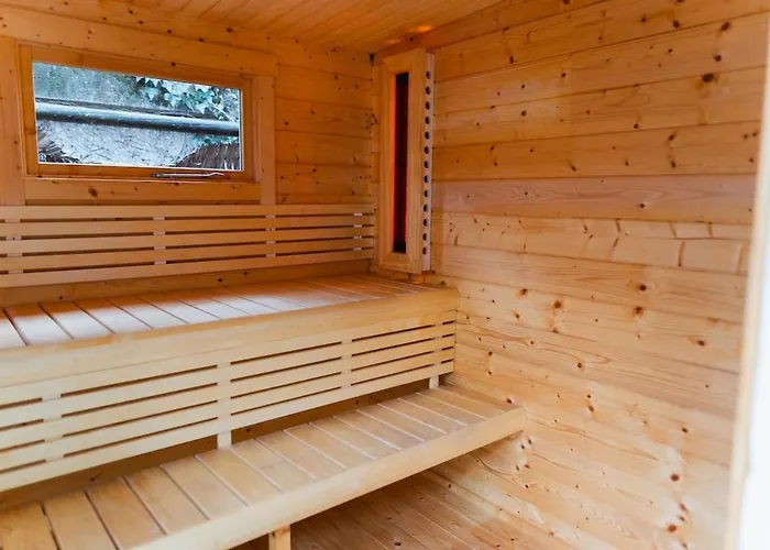 Boshuisje Met Veranda & Prive Sauna In Het